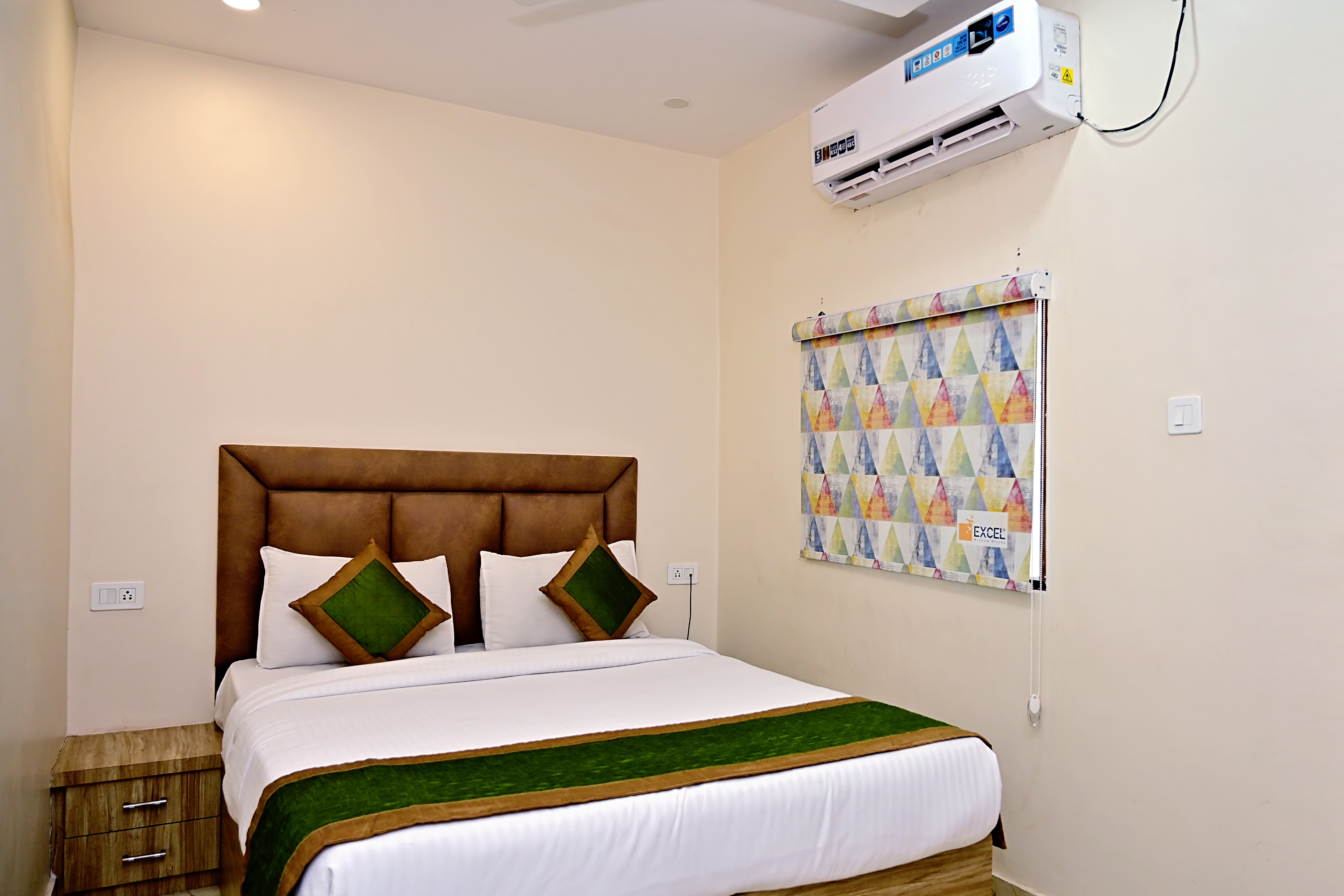The Sevens Hotel - 200 M from Assi Ghat - Tap to explore photos