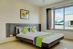 Treebo Bhagyashree Executive, Pune