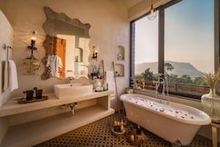 SaffronStays Satori Perch Royale, Mulshi