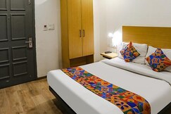 FabHotel Dnu Palace, Varanasi