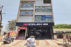 UV STAR HOTEL, Chirawa