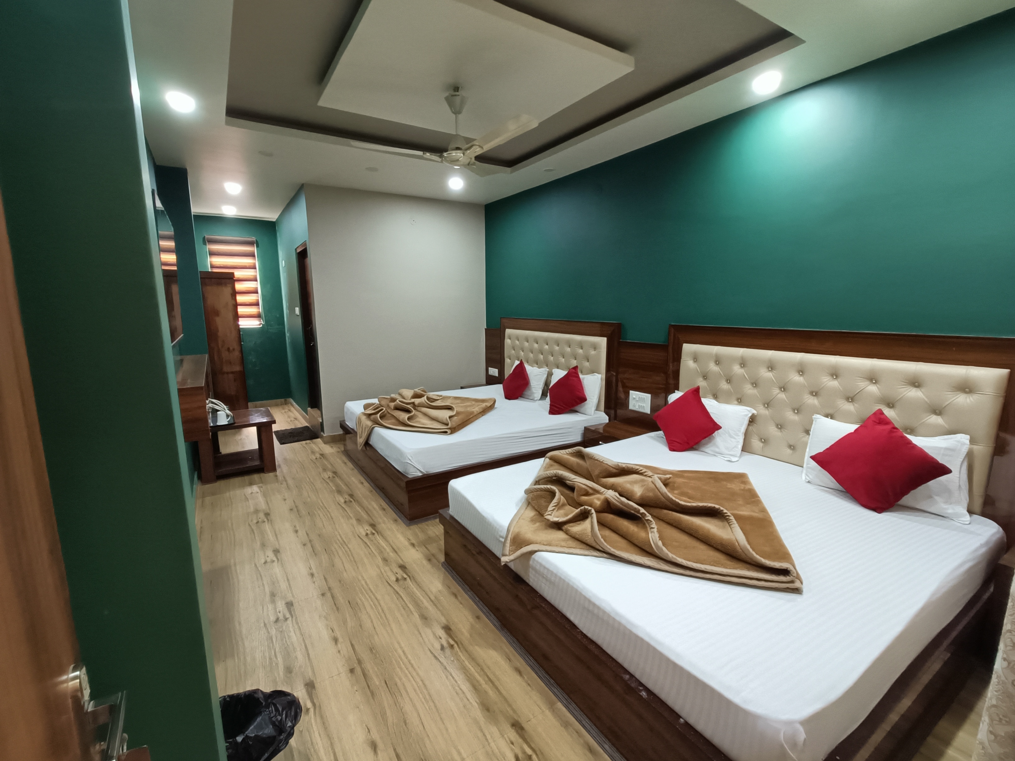 kullu Valleyco Inn - Tap to explore photos