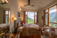The White land villa Manali by Flexigo Stays, Manali