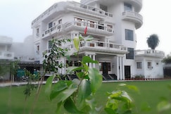 Panchvati Hotel & Restaurant, Bahraich