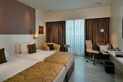 Majestic Court Sarovar Portico, Mumbai