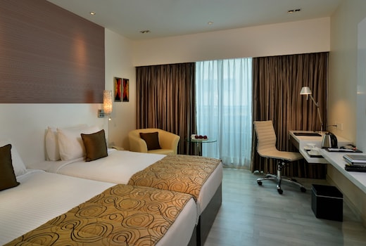 Majestic Court Sarovar Portico