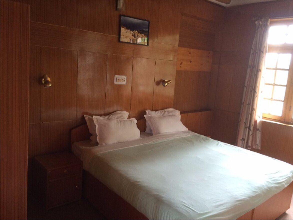 Yartsa Guest House - Tap to explore photos