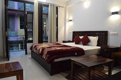 Royal Inn Guest House, Ghumarwin