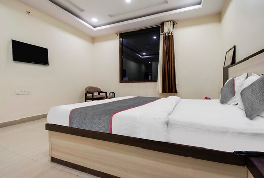OYO 813700 Hotel Gulab vatika