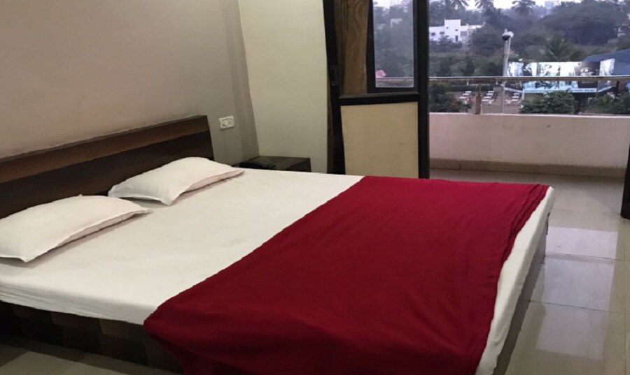 Mahalaxmi Deluxe Lodging 5