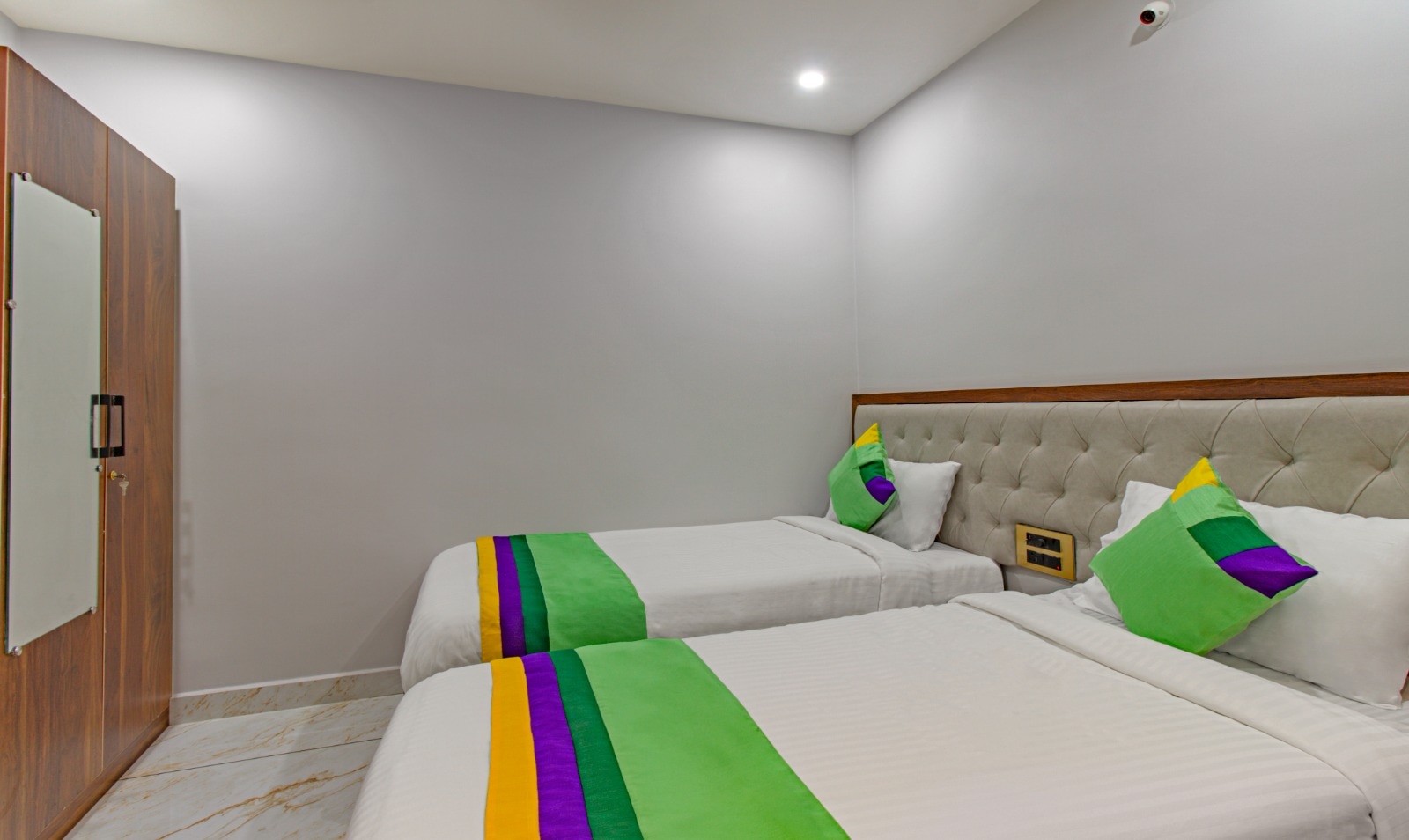Hotel Abhi Suites - Tap to explore photos
