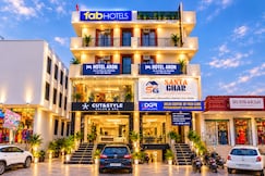 FabHotel Premium Villa Chatterpur, Delhi