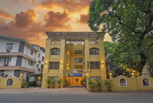 FabHotel Prime The Walnut