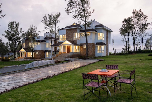 StayVista | Villa Sullivan