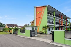 Hotel O near Mall Boemi Kedaton formerly Hotel Lima Residence, Lampung