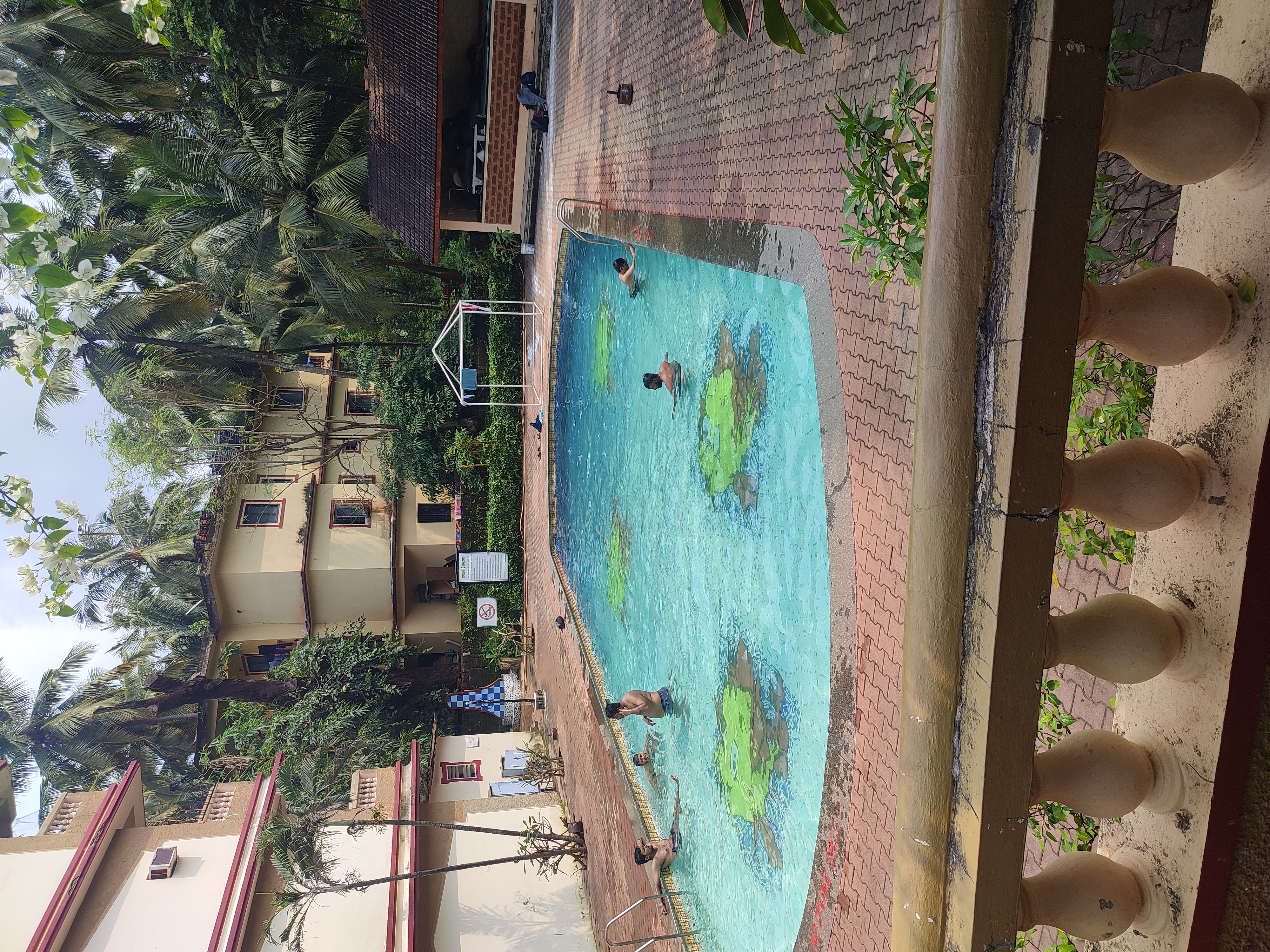 1st Floor 2BHK Apartment in Highland Holiday Homes - Tap to explore photos