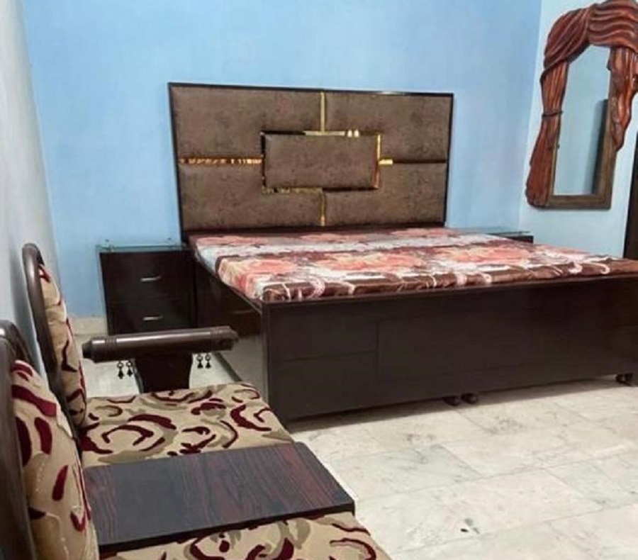 Royal Palace Homestay - Tap to explore photos