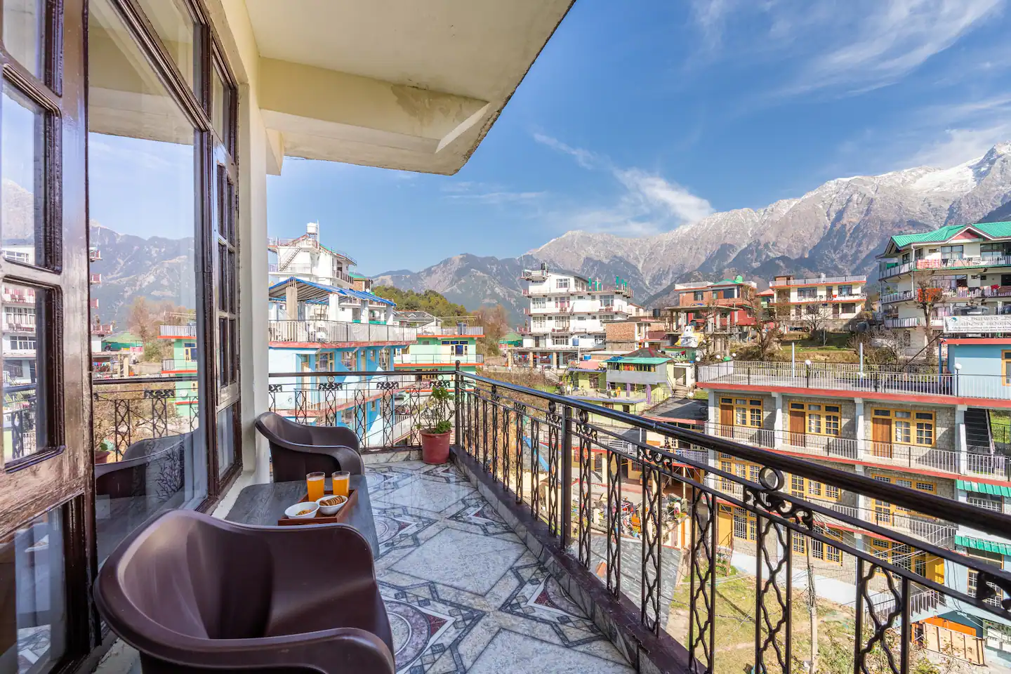 Hotel Snow Crest inn by O9 Stay(A Pure Veg Hotel), Dharamshala