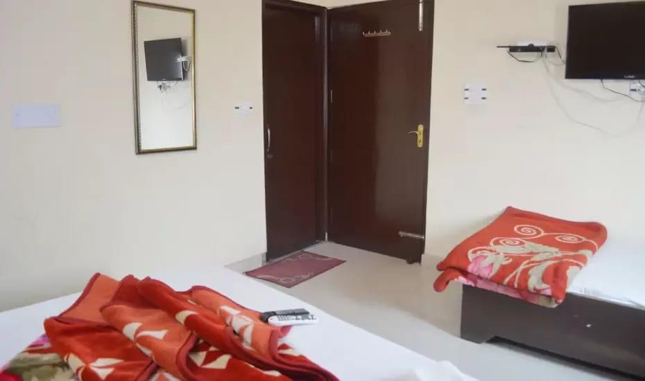 Hotel Sondhi International - Tap to explore photos