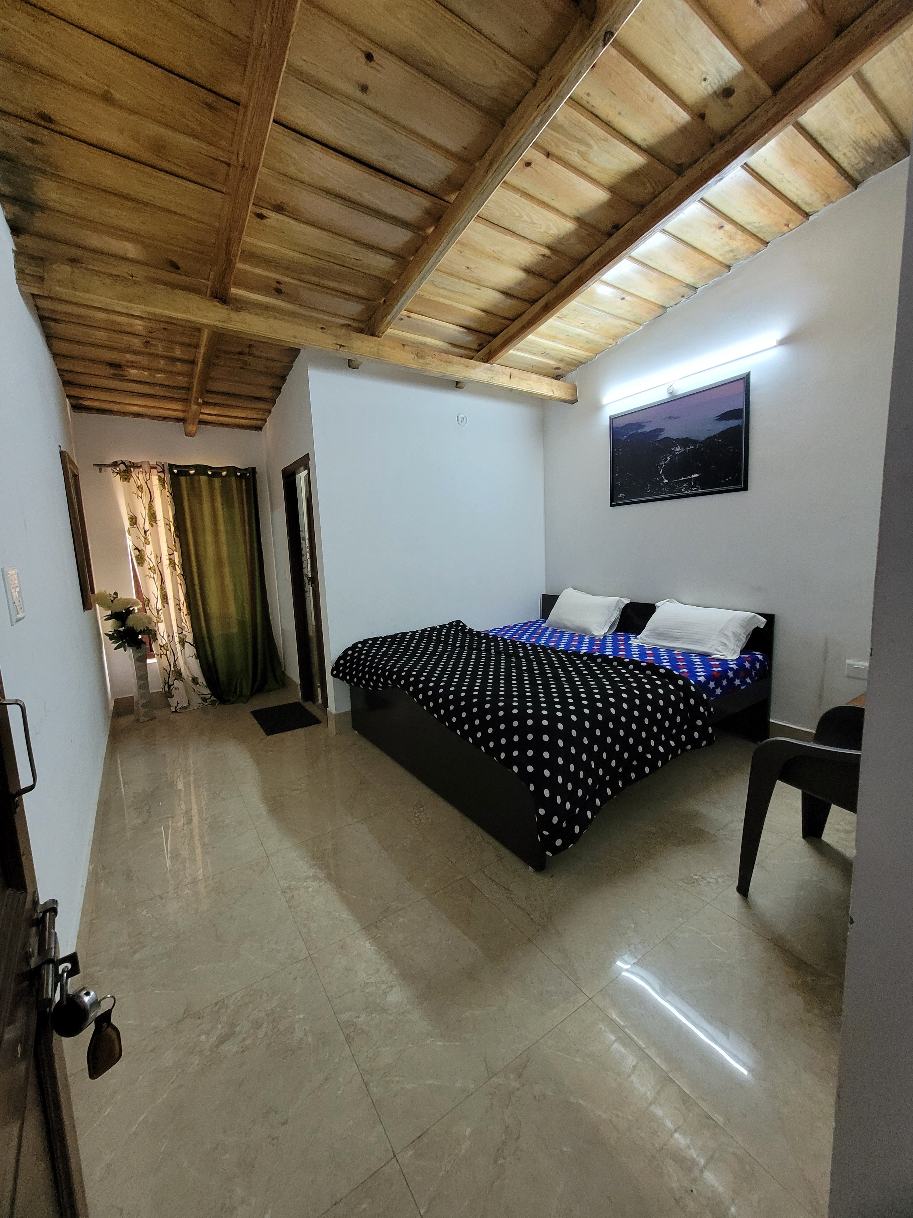Snow View Homestay - Tap to explore photos