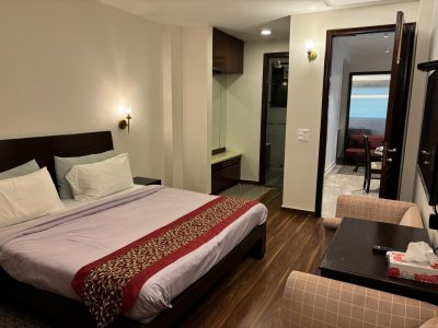 Short Stay Service Apartment in Green Park