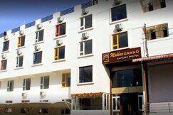 Malhar Grand, Sasvad