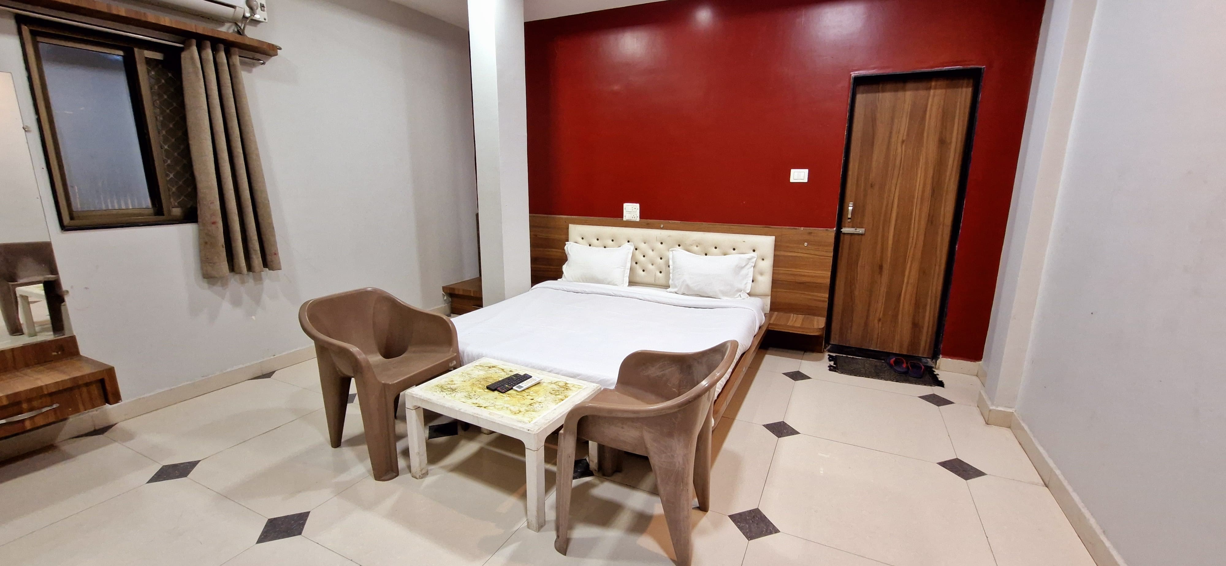 Rangoli Resort And Family Garden - Tap to explore photos