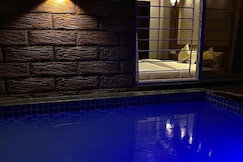 2 BHK MOUNT Cottage Supreme PRIVATE POOL, Lonavala