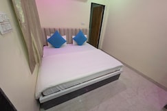 Hotel GR, Khatu
