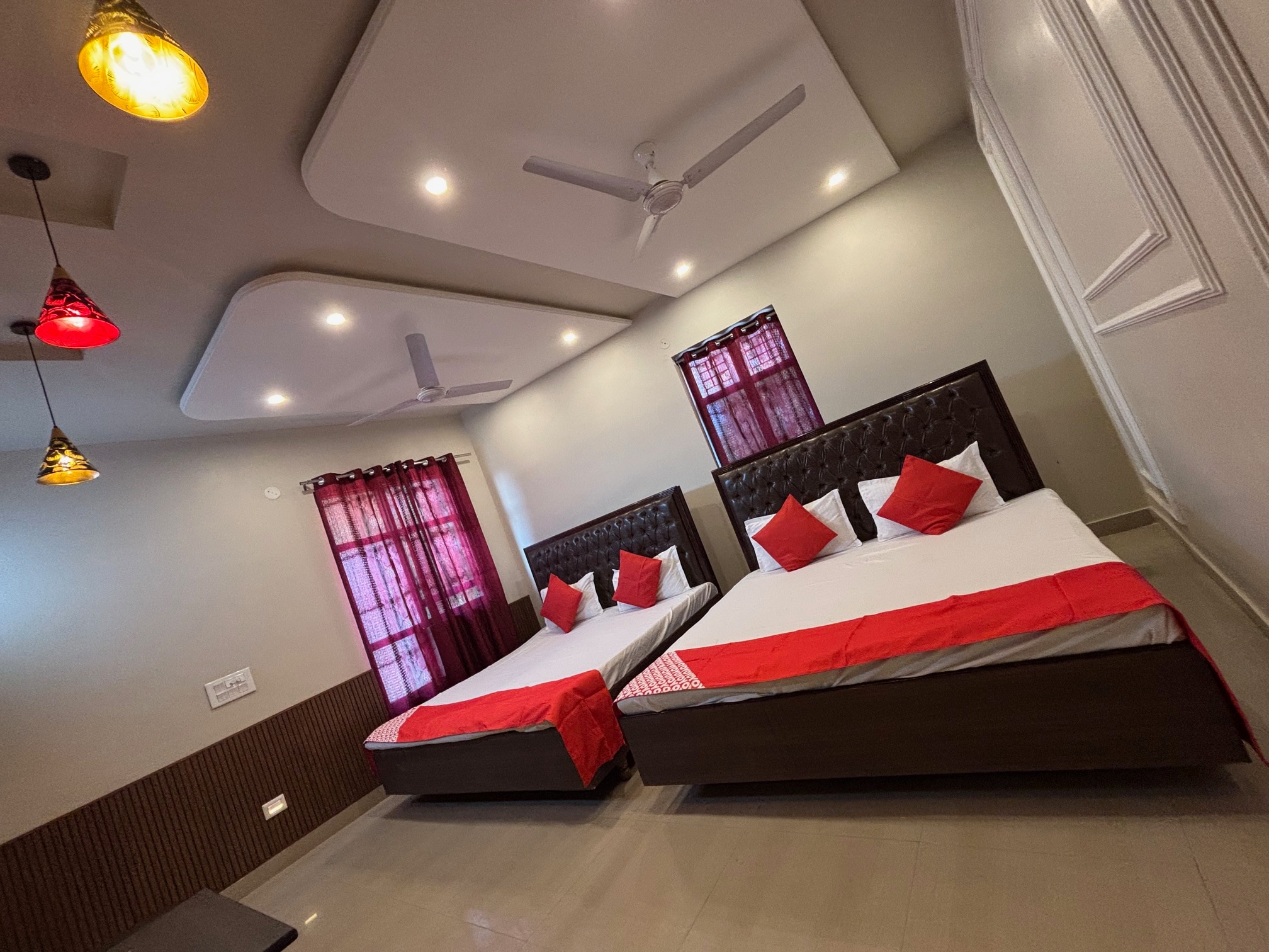 Hotel Simran - Tap to explore photos