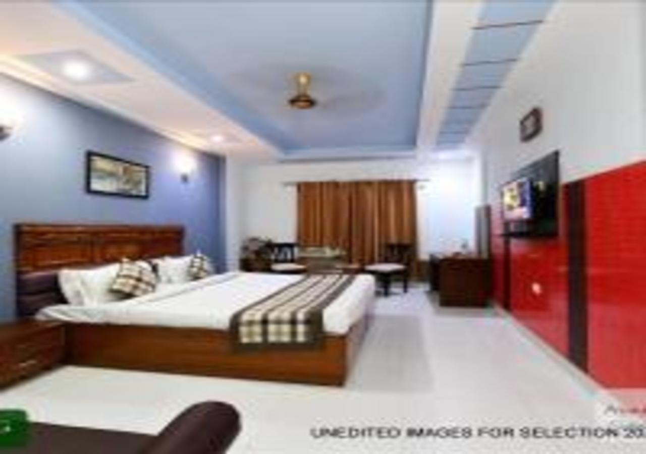 Hotel Chanakya - Tap to explore photos