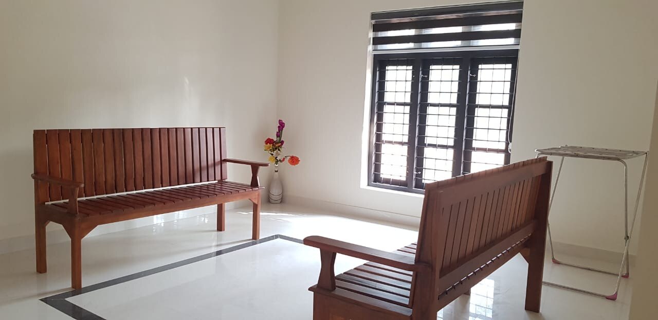 PVs Furnished Apartment - Tap to explore photos