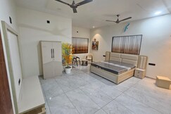 AnandFarmhouse-Relax in nature, Becharaji
