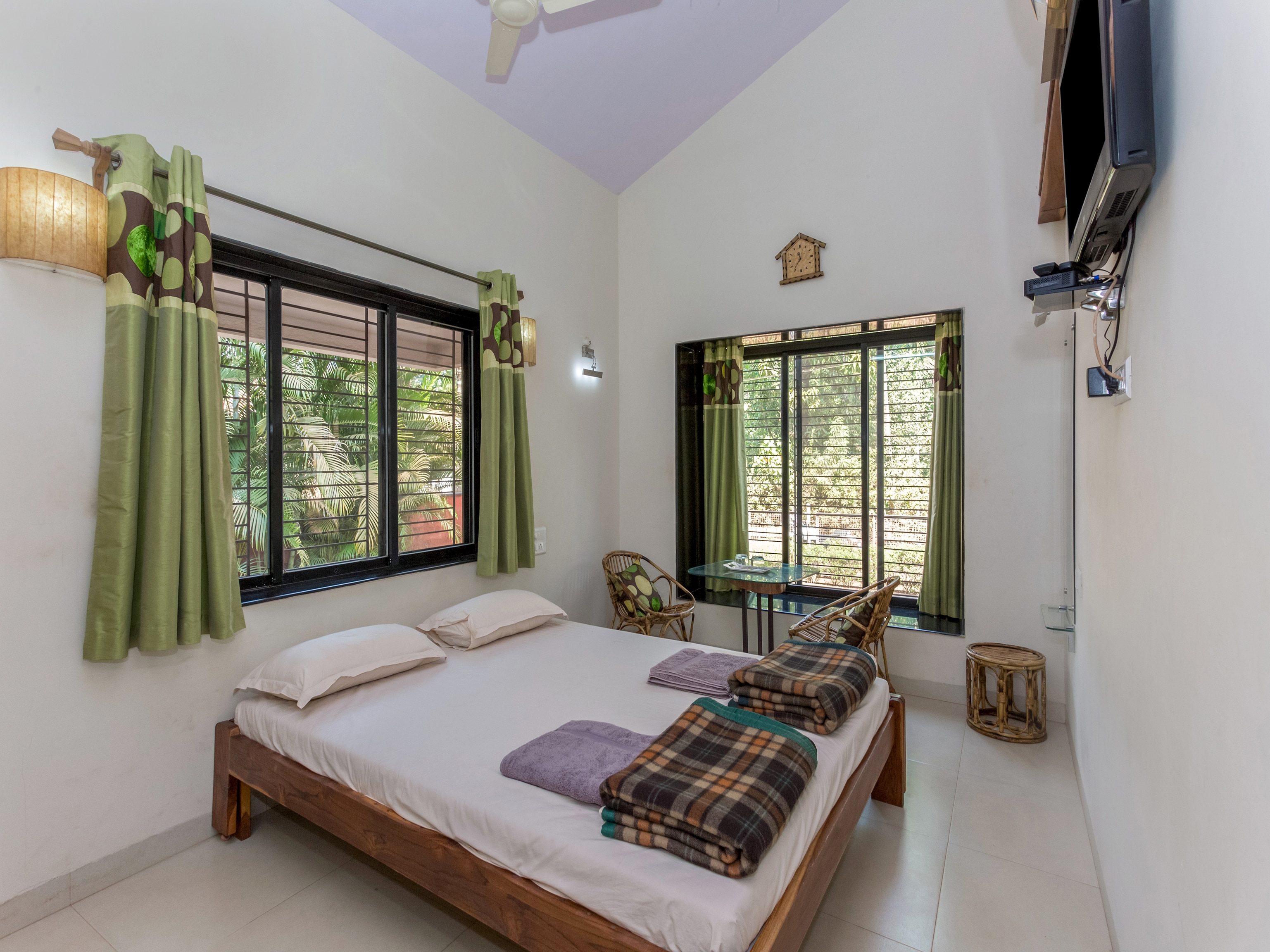 Cozy Cottage Dapoli - Tap to explore photos