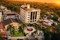 Hotel Swarn Towers, Bareilly