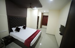 DELUXE PREMIUM (A.C)