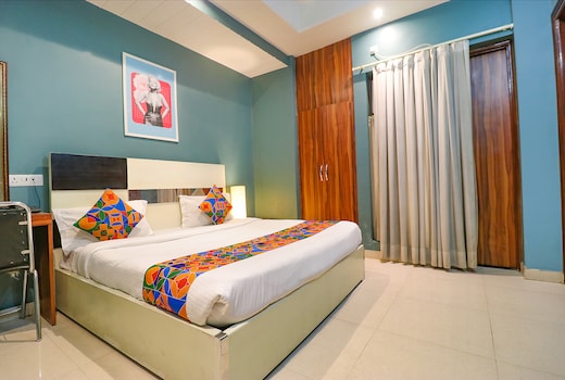 FabHotel Maxx Inn