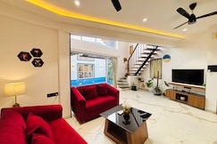 The White Villaa, Alibaug