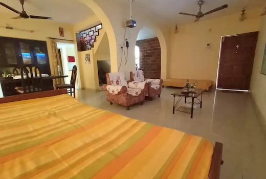 Large 2BHK AC Homestay by Bollywood celeb