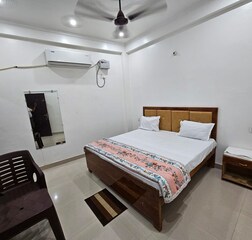 Deluxe Room | Perfect for Family and Couple