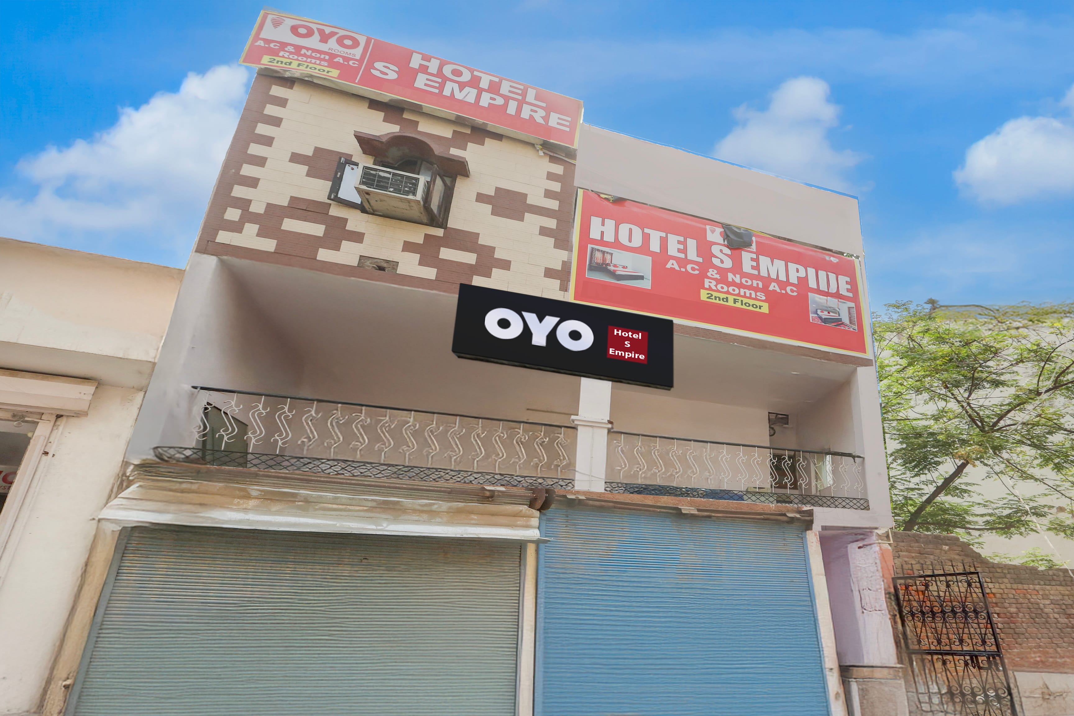 Hotel O S Empire - Tap to explore photos