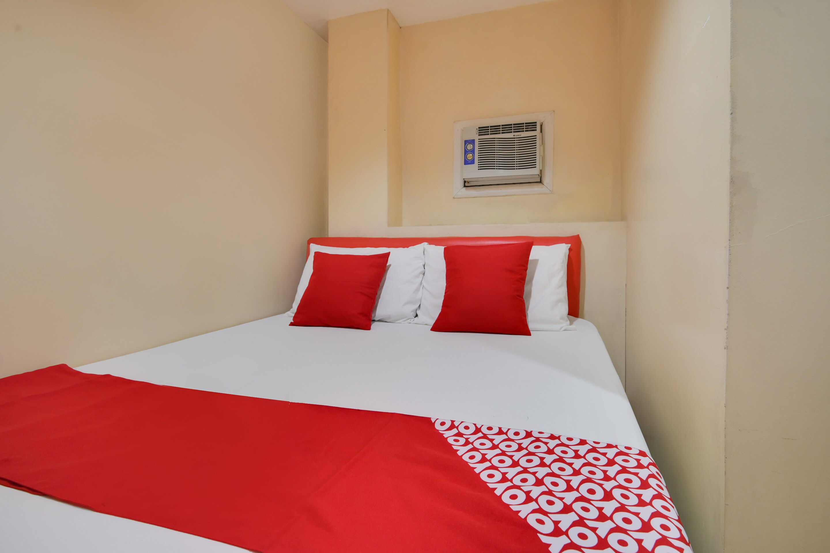 OYO 912 Fb Suites - Tap to explore photos