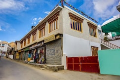 The StendeL Villa | 5 Mins Walk from Leh Market, Leh