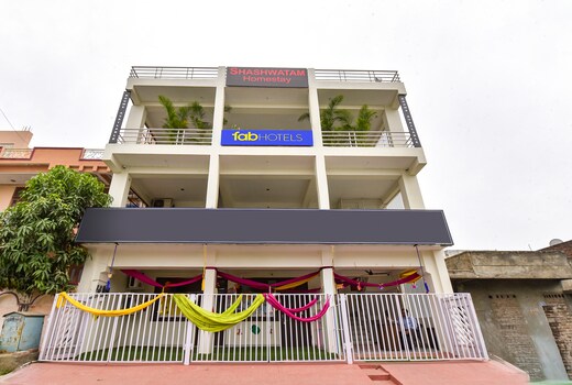 FabHotel Sahaswatam Stay