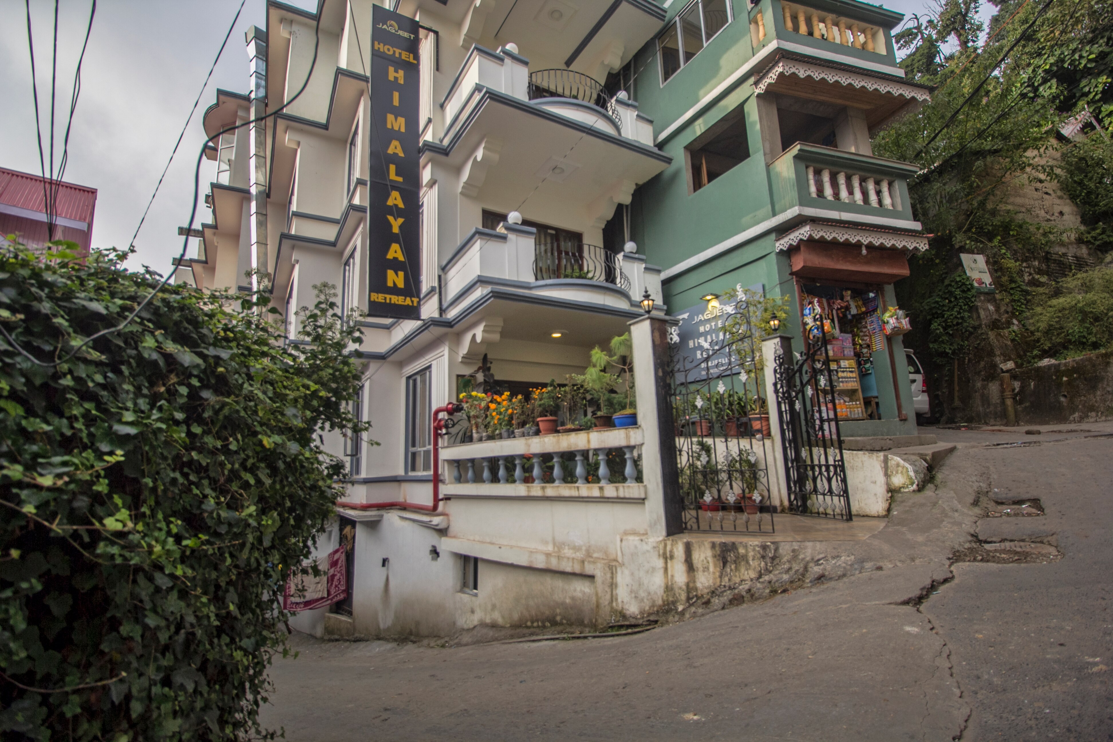 JAGJEET HIMALAYAN RETREAT Darjeeling INR 2021 OFF ( ̶4̶0̶0̶0̶ ) Hotel