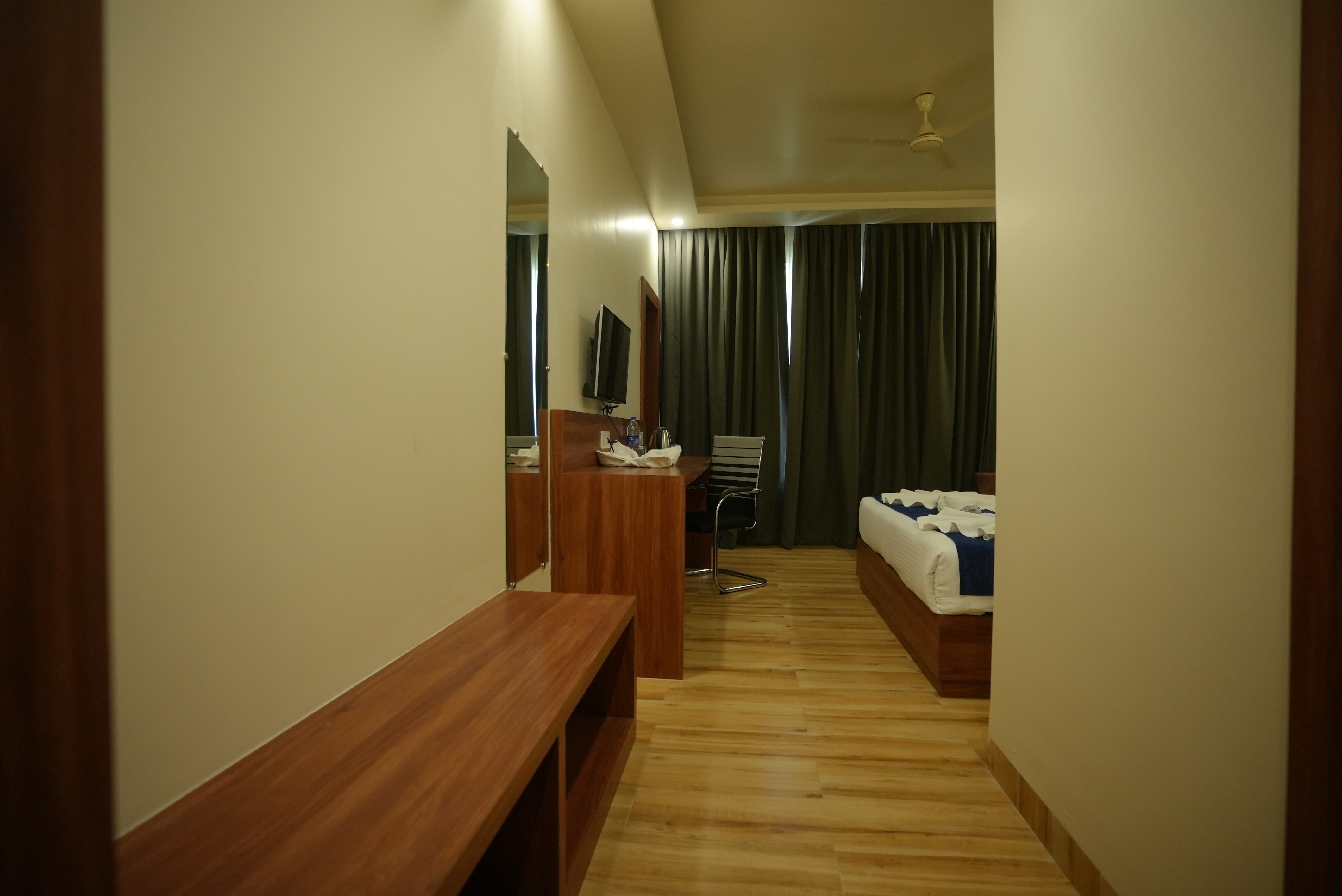 Hotel Makhan Vihar Ambikapur - Tap to explore photos