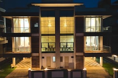 Stayleisurely Roman 4BHK Lonavala, Lonavala