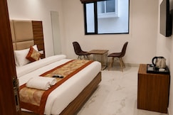 Hotel A Star Gold, Noida
