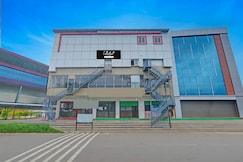 Hotel O Silver Moon Opp Asian Sridevi Mall Hanamkonda, Narsampet