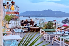 Citylights Hostel By Musafir |  Roof Top Restaurant at Lake Pichola, Udaipur